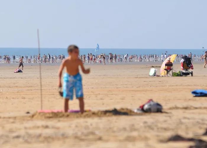 A Deux Pas De La A - Fr-1-323-415 *