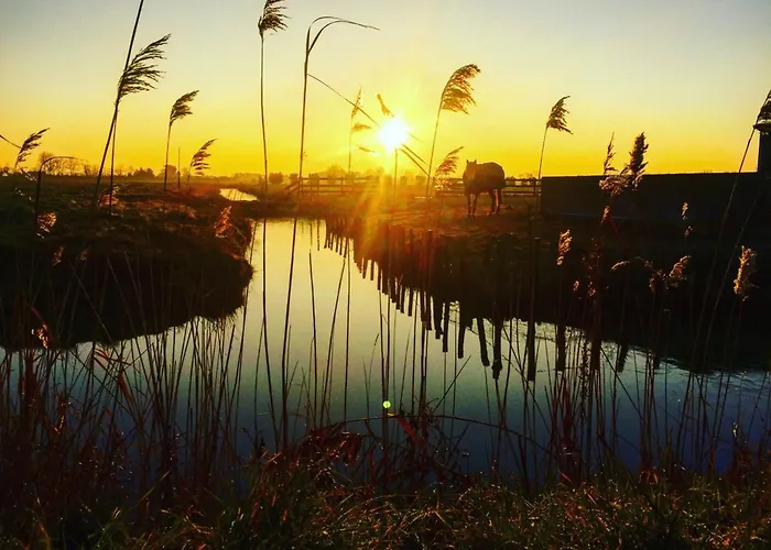 A Deux Pas De La A - Fr-1-323-415 *